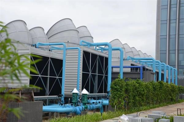 玻璃鋼冷卻塔的制冷效率高及所占空間范圍小,玻璃鋼冷卻塔制作流程